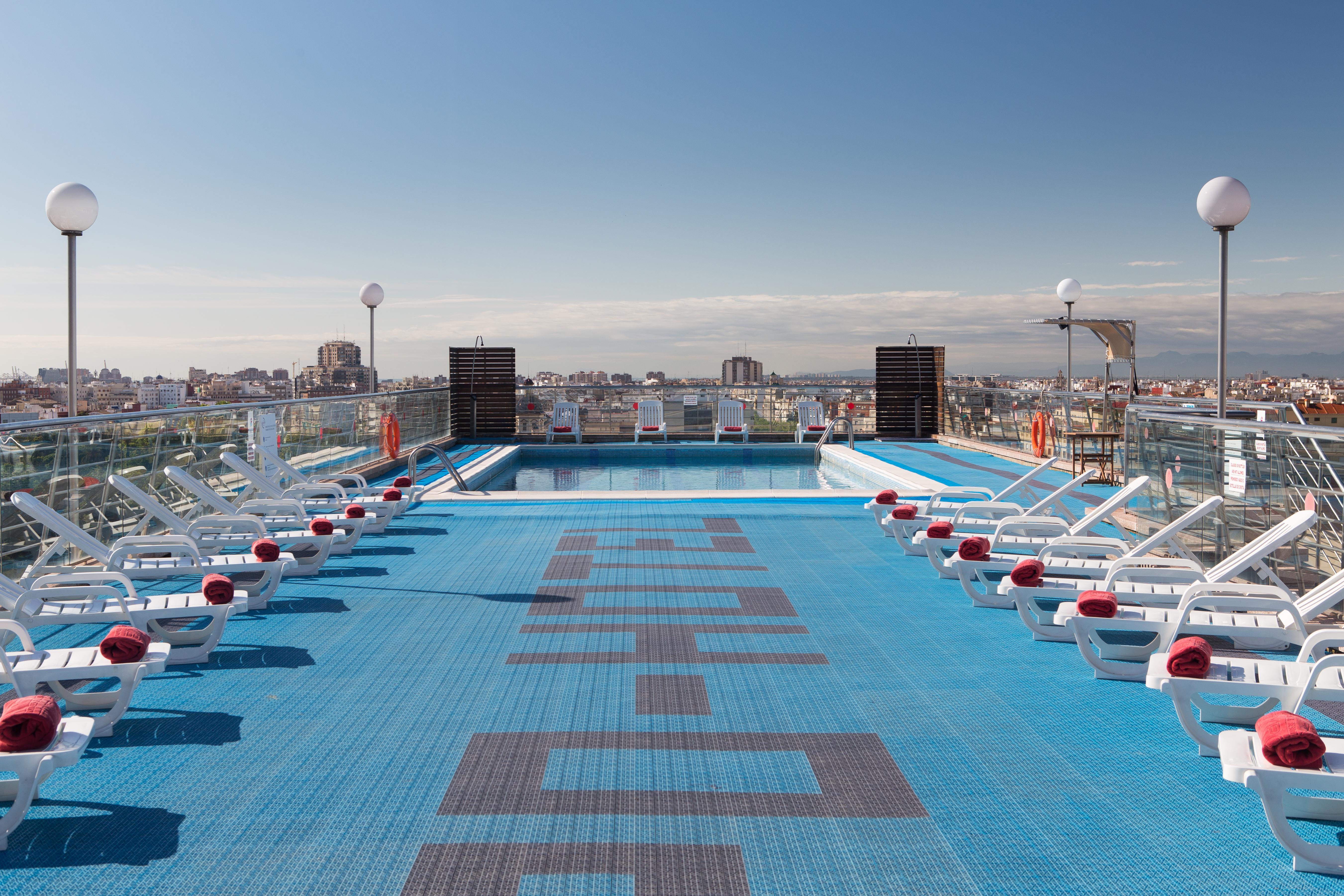 Novotel Valencia Lavant Экстерьер фото