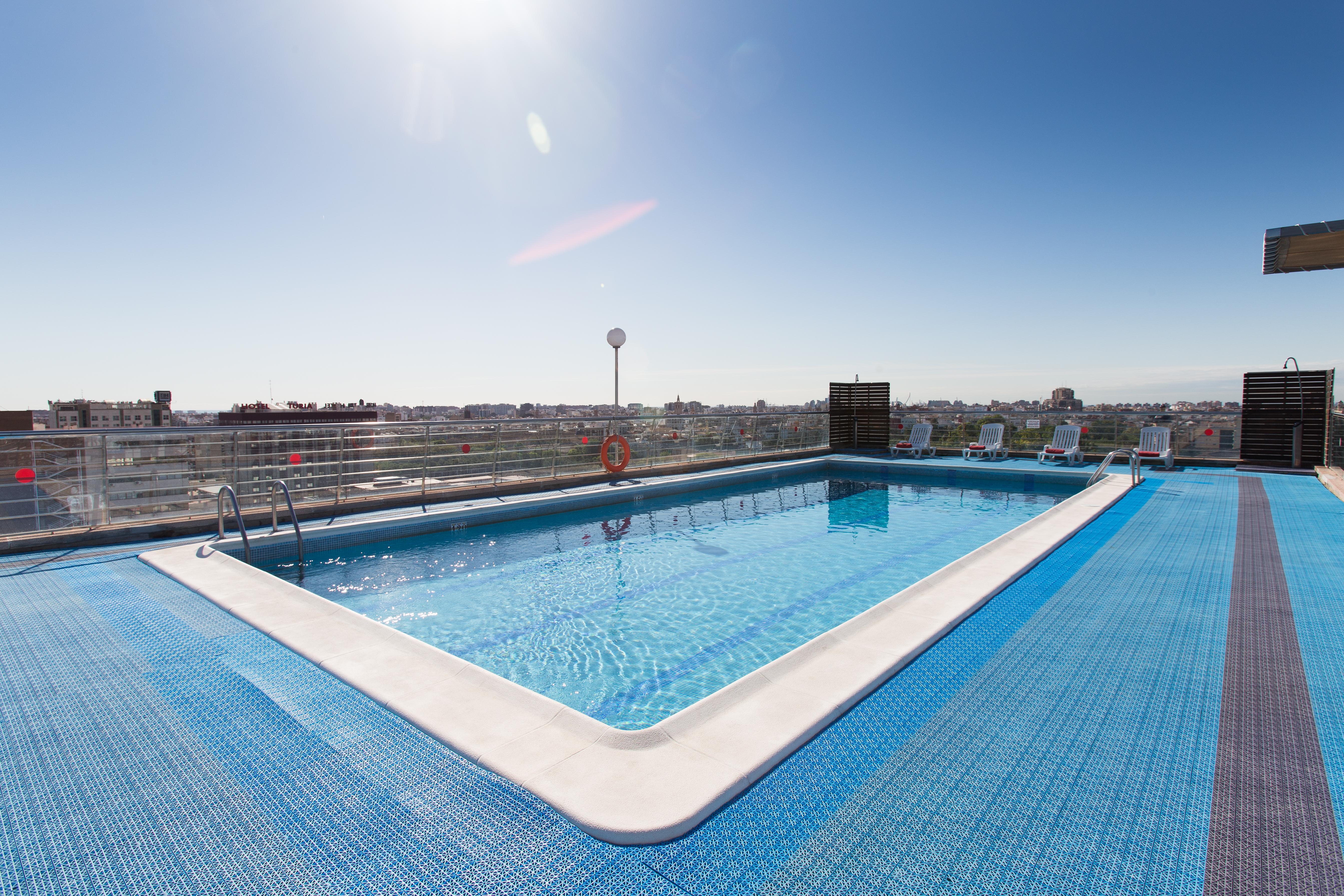 Novotel Valencia Lavant Экстерьер фото