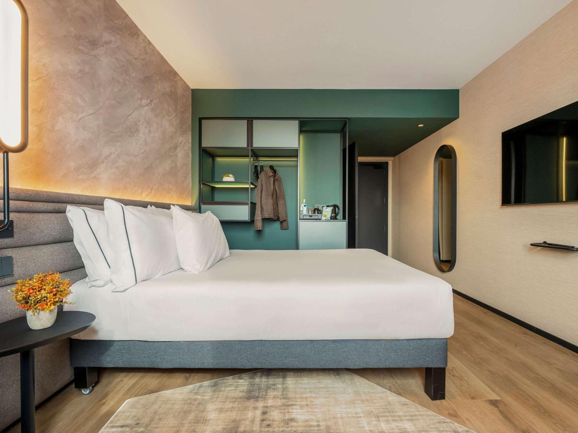 Novotel Valencia Lavant Экстерьер фото