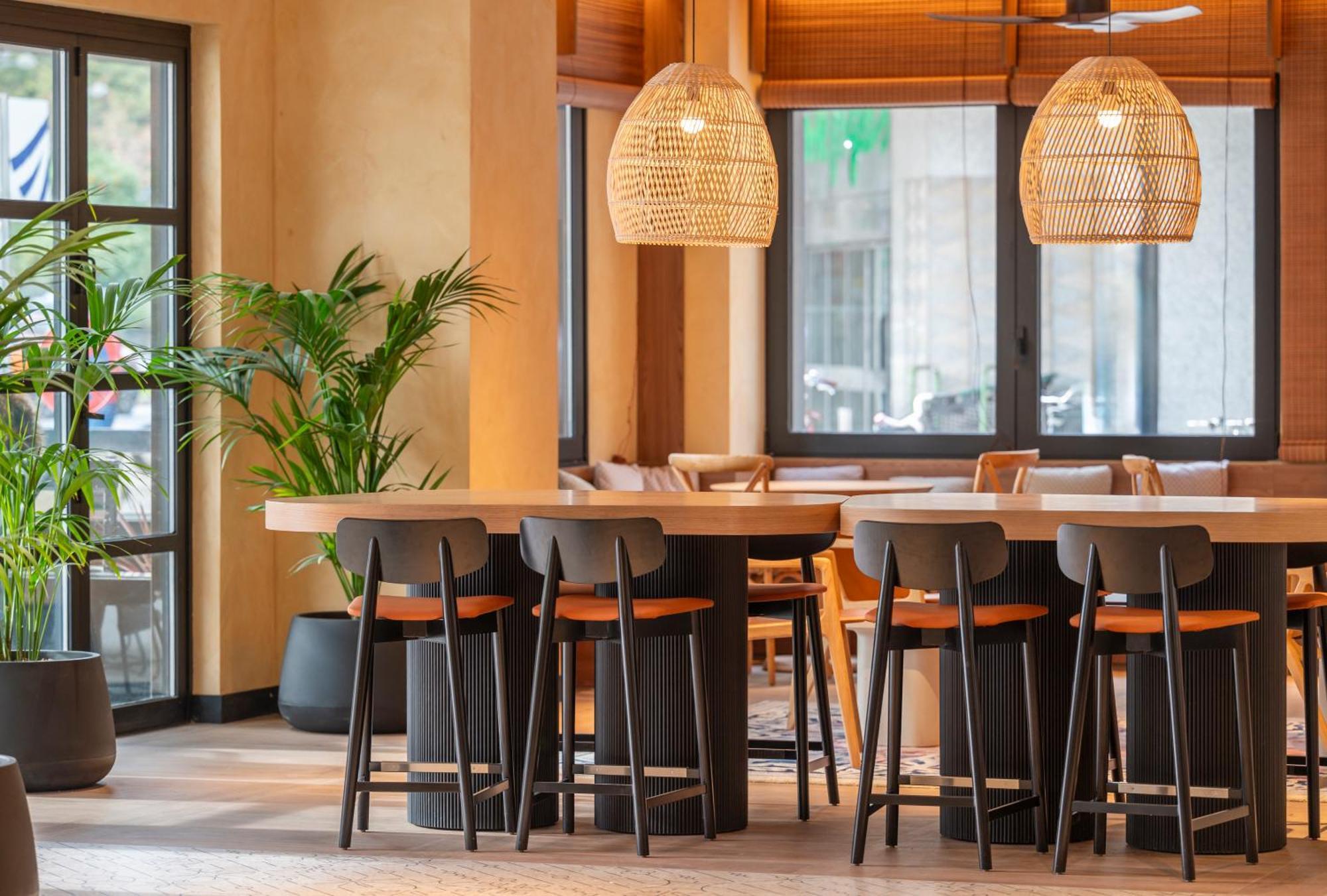 Novotel Valencia Lavant Экстерьер фото