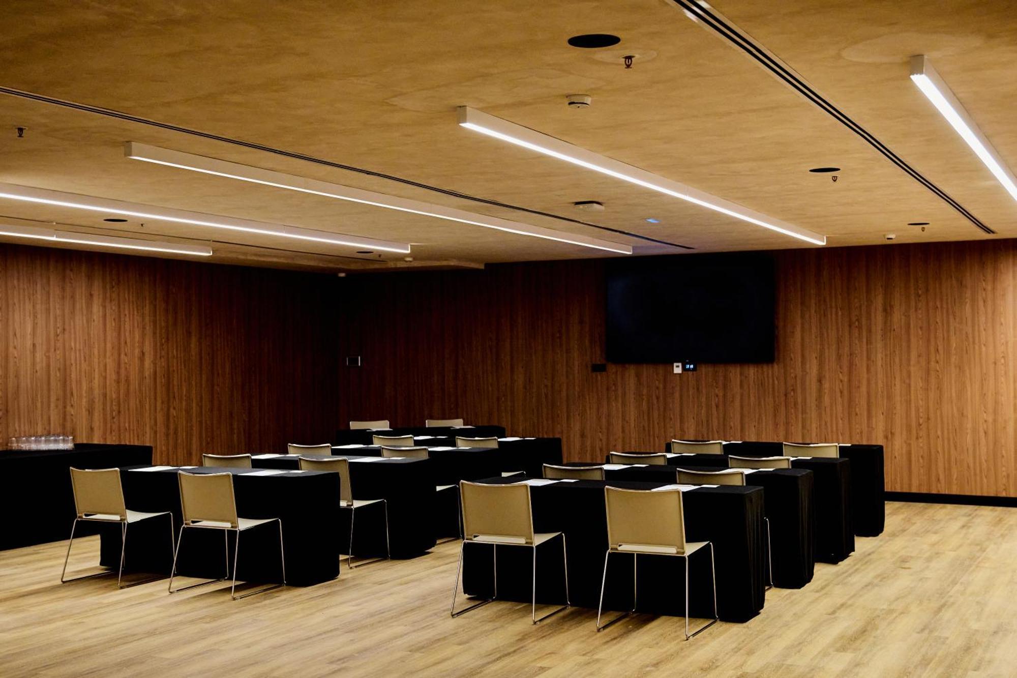 Novotel Valencia Lavant Экстерьер фото