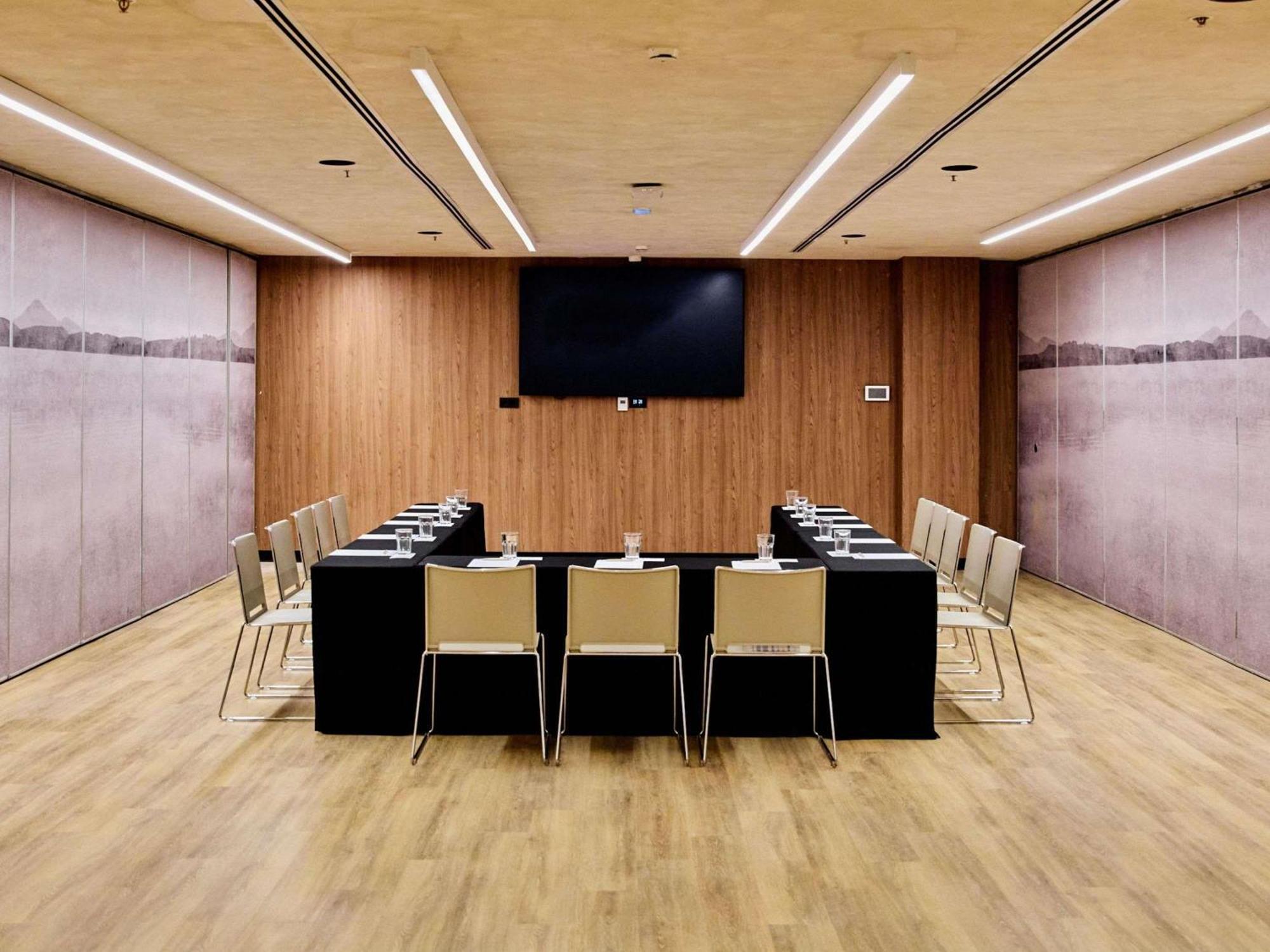 Novotel Valencia Lavant Экстерьер фото